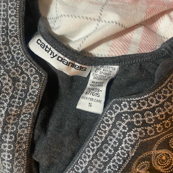 Cathy Daniels Gray Tunic with Embroidered Accents - Picture 3 of 4